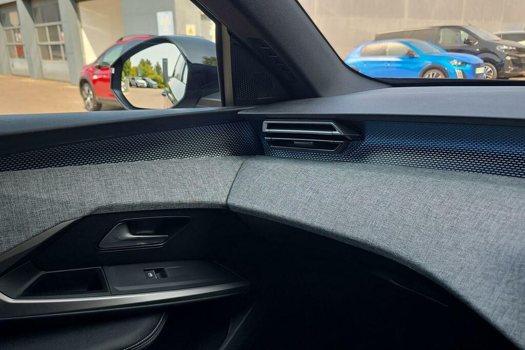 Peugeot 5008 1.2 Hybrid 136 Gt E-dsc6 Blue #25