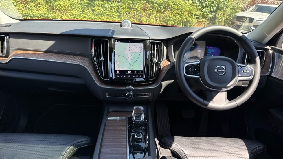Volvo XC60 Recharge Ultimate, T8 Awd Plug-in Hybrid, Red #5
