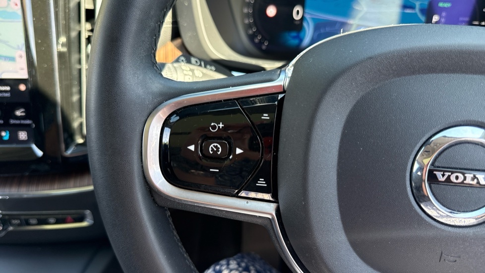 Volvo XC60 2.0H T8 Recharge 18.8Kwh Inscription Pro Awd Black #19