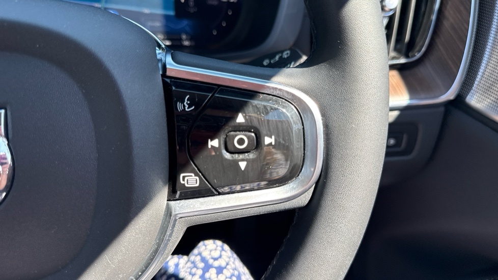 Volvo XC60 2.0H T8 Recharge 18.8Kwh Inscription Pro Awd Black #20