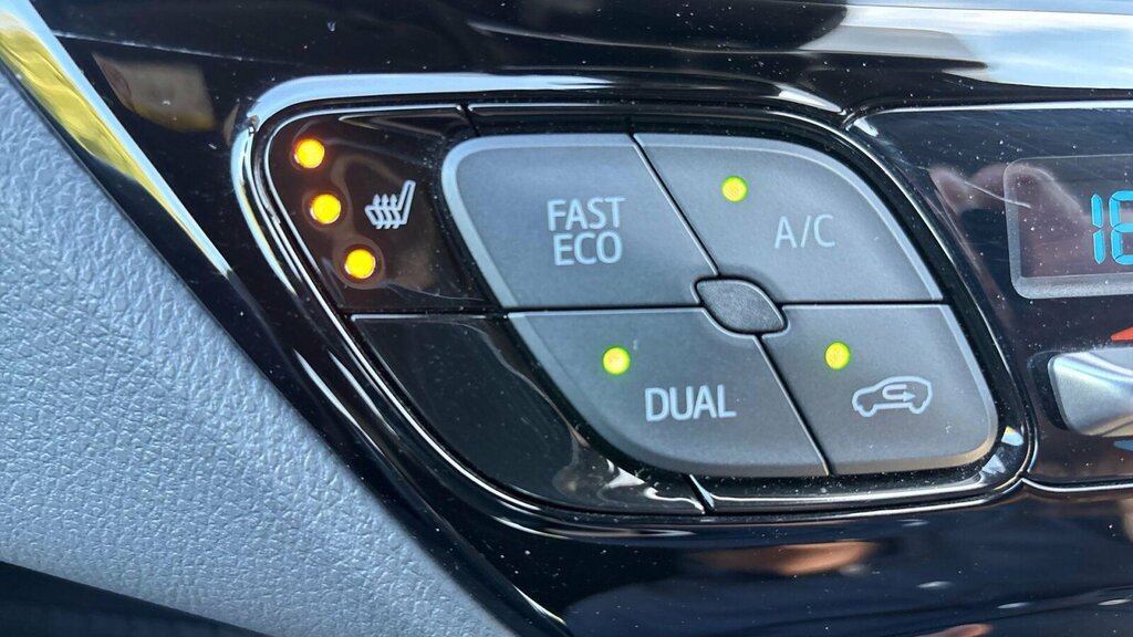 Toyota C-Hr 1.8 Hybrid Gr Sport Cvt White #30