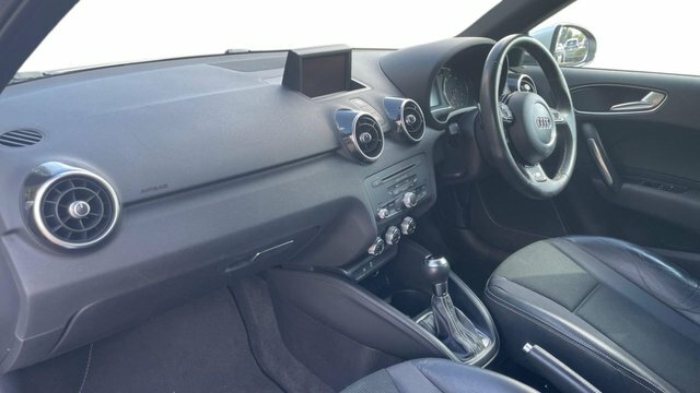 Audi A1 1.4 Tfsi Sport Sportback Euro 5 Black #8