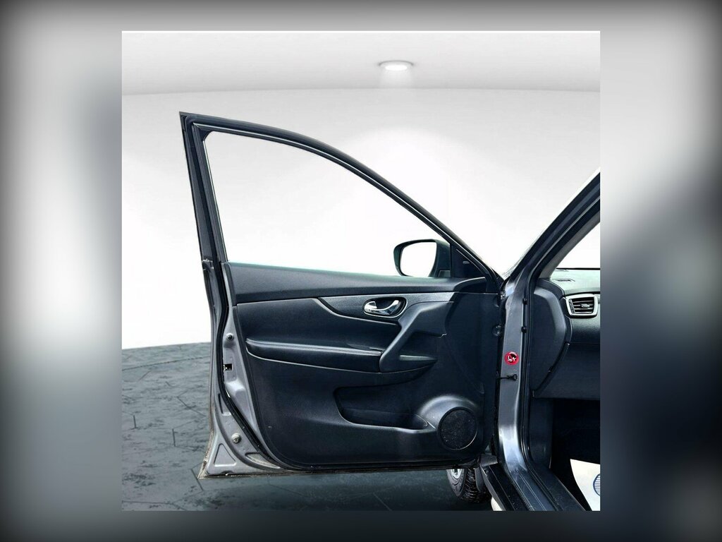 Nissan X-Trail Tekna Black #33