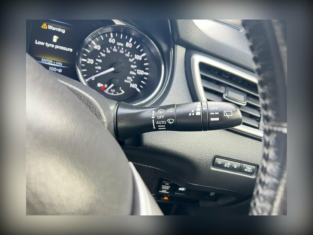 Nissan X-Trail Tekna Black #23
