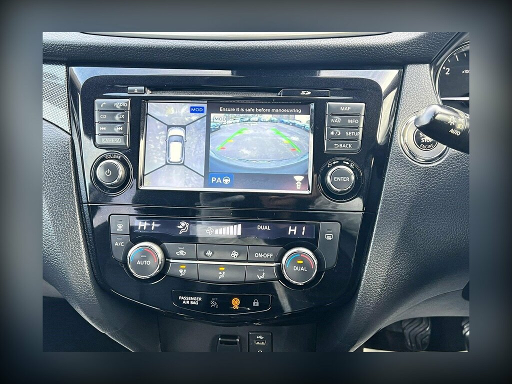 Nissan X-Trail Tekna Black #30