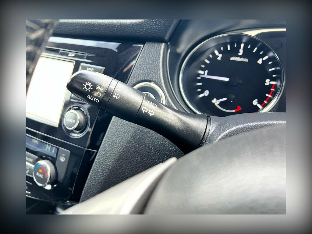 Nissan X-Trail Tekna Black #22