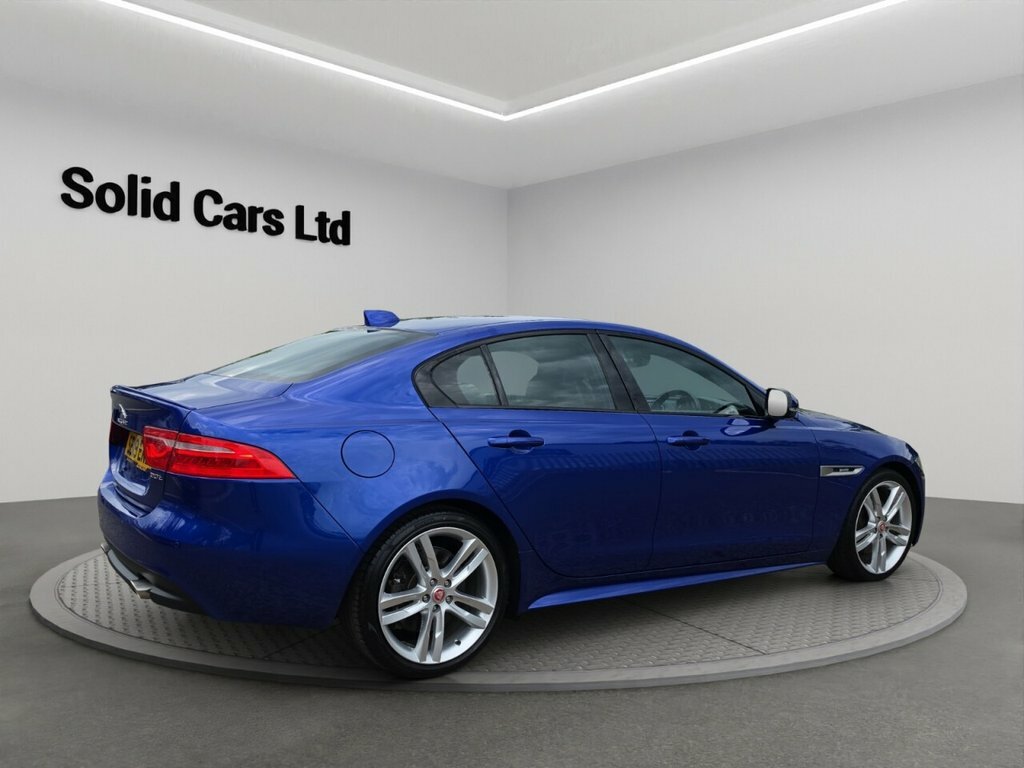 Jaguar XE Saloon Blue #5