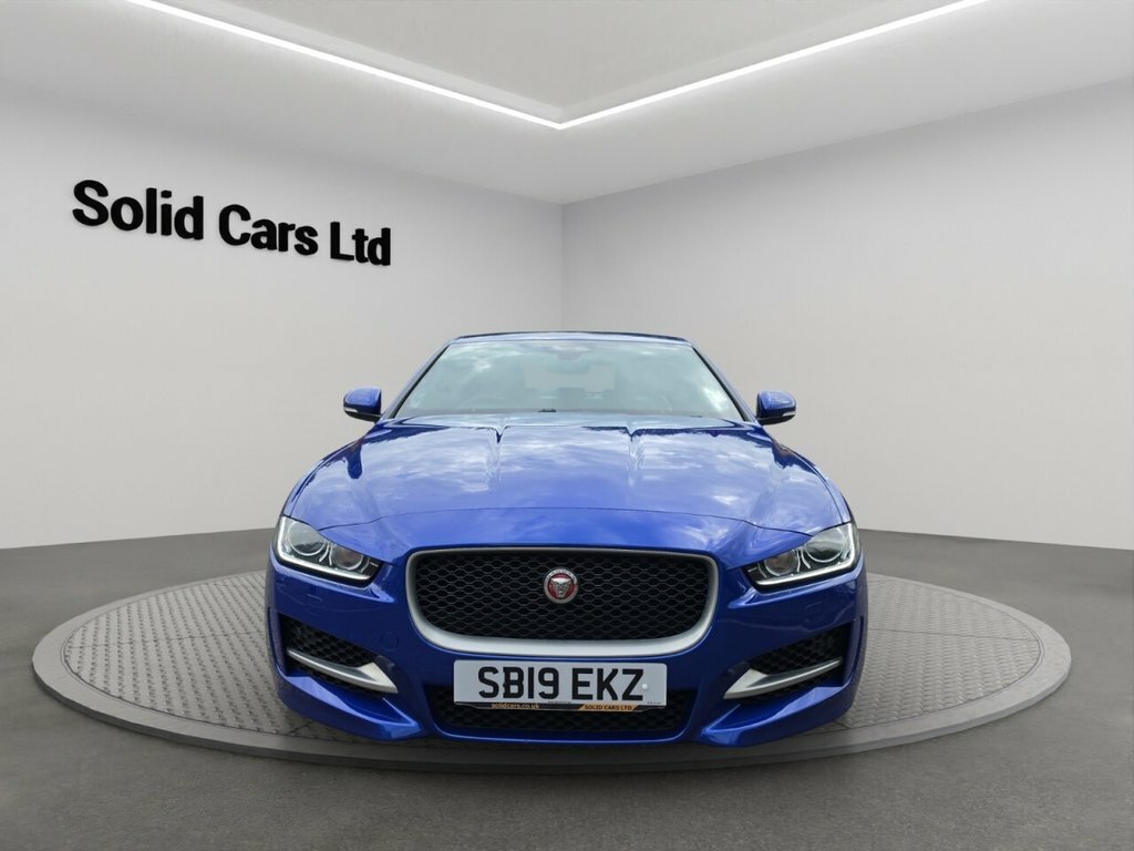Jaguar XE 2.0I R-sport 200Ps Saloon 4-Door Black #7