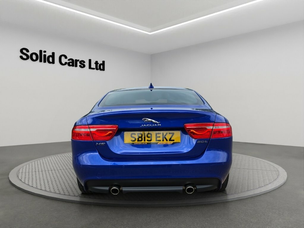 Jaguar XE 2.0I R-sport 200Ps Saloon 4-Door Black #8