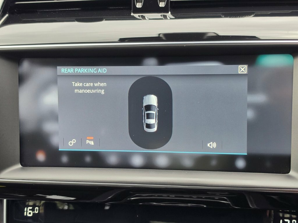 Jaguar XE 2.0I R-sport 200Ps Saloon 4-Door Black #41