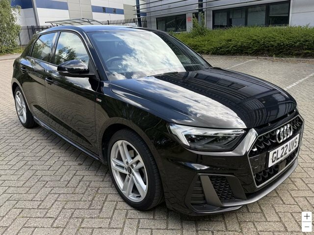 Audi A1 1.0 Tfsi 30 S Line Sportback S Tronic E Black #4