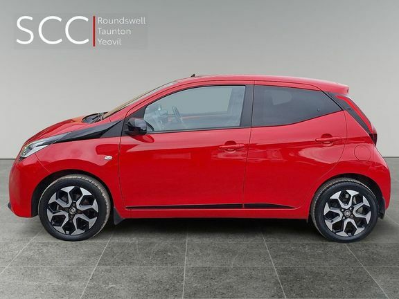Toyota Aygo X X-trend Tss WG21SNN Red #3
