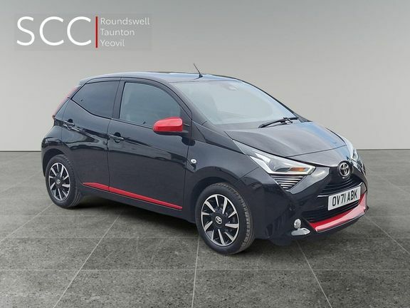 Toyota Aygo X X-trend Tss Black