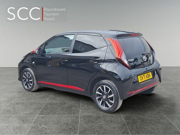 Toyota Aygo X X-trend Tss Black #4
