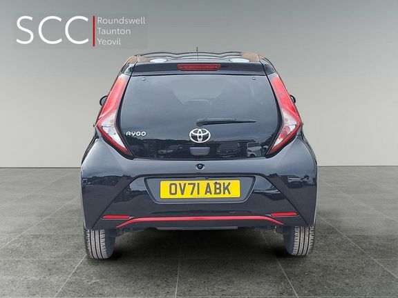 Toyota Aygo X X-trend Tss Black #5