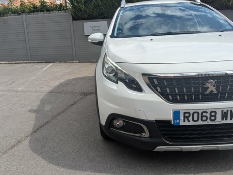 Peugeot 2008 Gt Line 1.2 Puretech 130 Eat6 Black #14