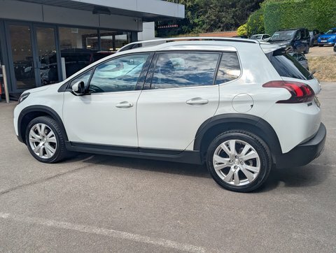 Peugeot 2008 Gt Line 1.2 Puretech 130 Eat6 Black #4