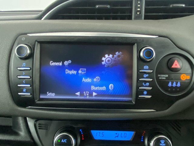 Toyota Yaris Vvt-i Excel Blue #40