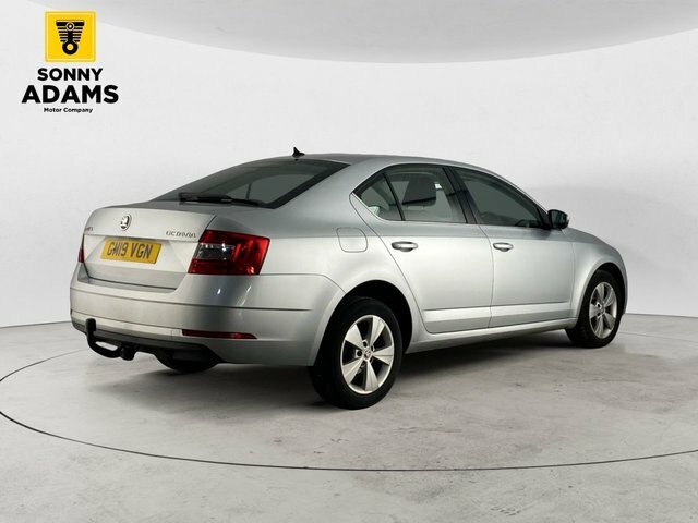 Skoda Octavia 1.0 Tsi Gpf Se Technology Hatchback Dsg Silver #4
