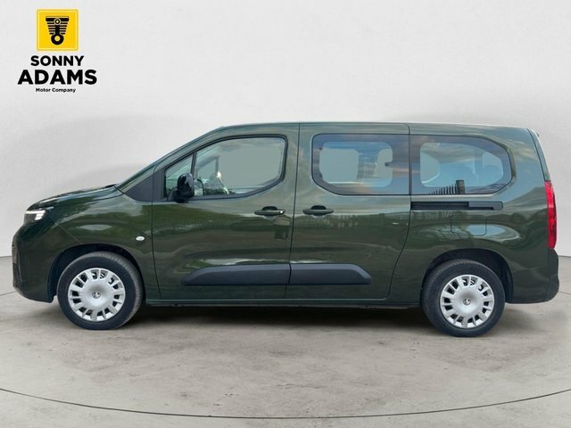 Vauxhall Combo-e Life Life 100Kw Design XL 52Kwh 7 Sea Grey #6