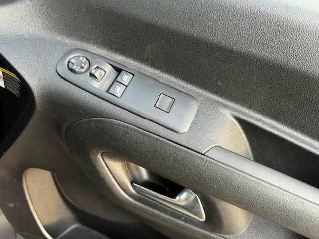 Vauxhall Combo-e Life Life 100Kw Design XL 52Kwh 7 Sea Grey #15