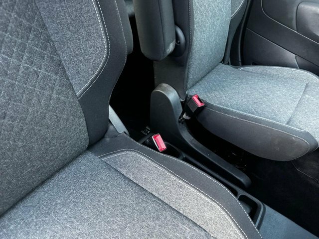 Vauxhall Combo-e Life Life 100Kw Design XL 52Kwh 7 Sea Grey #33