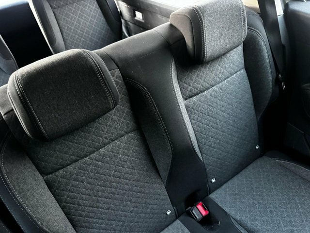 Vauxhall Combo-e Life Life 100Kw Design XL 52Kwh 7 Sea Grey #25