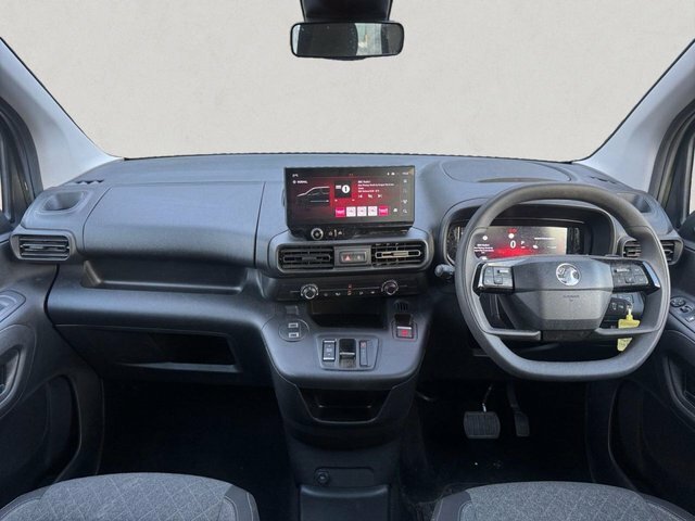 Vauxhall Combo-e Life Life 100Kw Design XL 52Kwh 7 Sea Grey #8