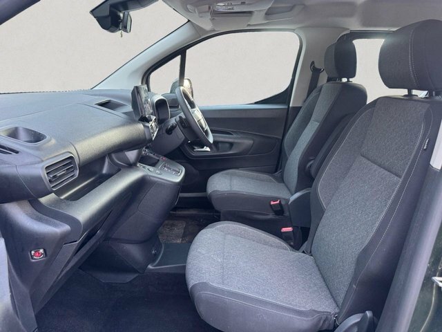 Vauxhall Combo-e Life Life 100Kw Design XL 52Kwh 7 Sea Grey #26