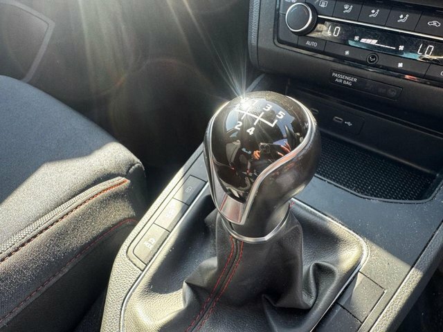 Seat Ibiza 1.0 Tsi Fr Sport Euro 6 Ss 202271 Black #25