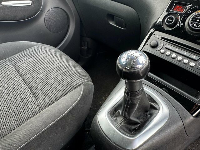 Citroen C3 Picasso Picasso 1.6 Bluehdi Vtr Mpv Eur White #33