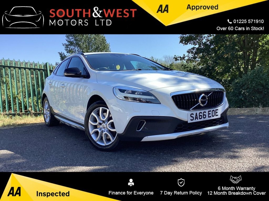 Volvo V40 Cross Country 1.5L Pro White