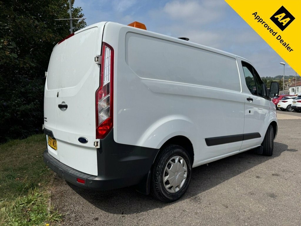 Ford Transit Custom 2L Trend White #4