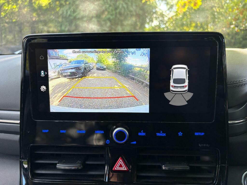 Hyundai Ioniq 1.6L Premium White #35