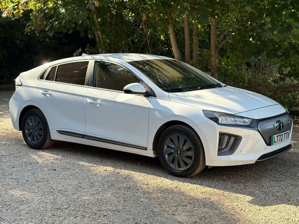 Hyundai Ioniq 38.3Kwh Premium Se White