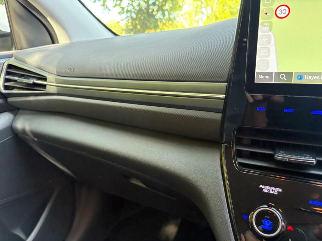 Hyundai Ioniq 1.6L Premium White #17