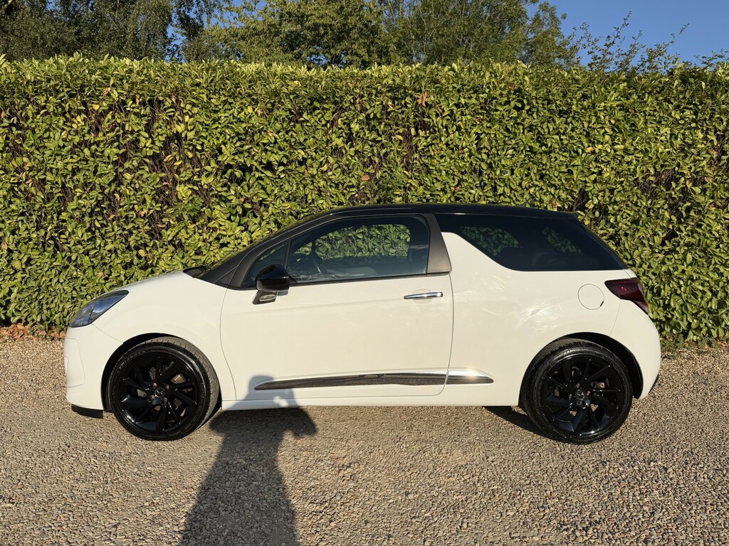 DS DS 3 1.6 Bluehdi 120 Ps Prestige Hatchb White #9