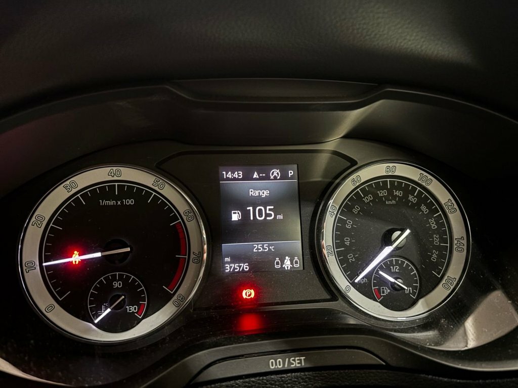 Skoda Karoq 1.5 Tsi Se Black #28