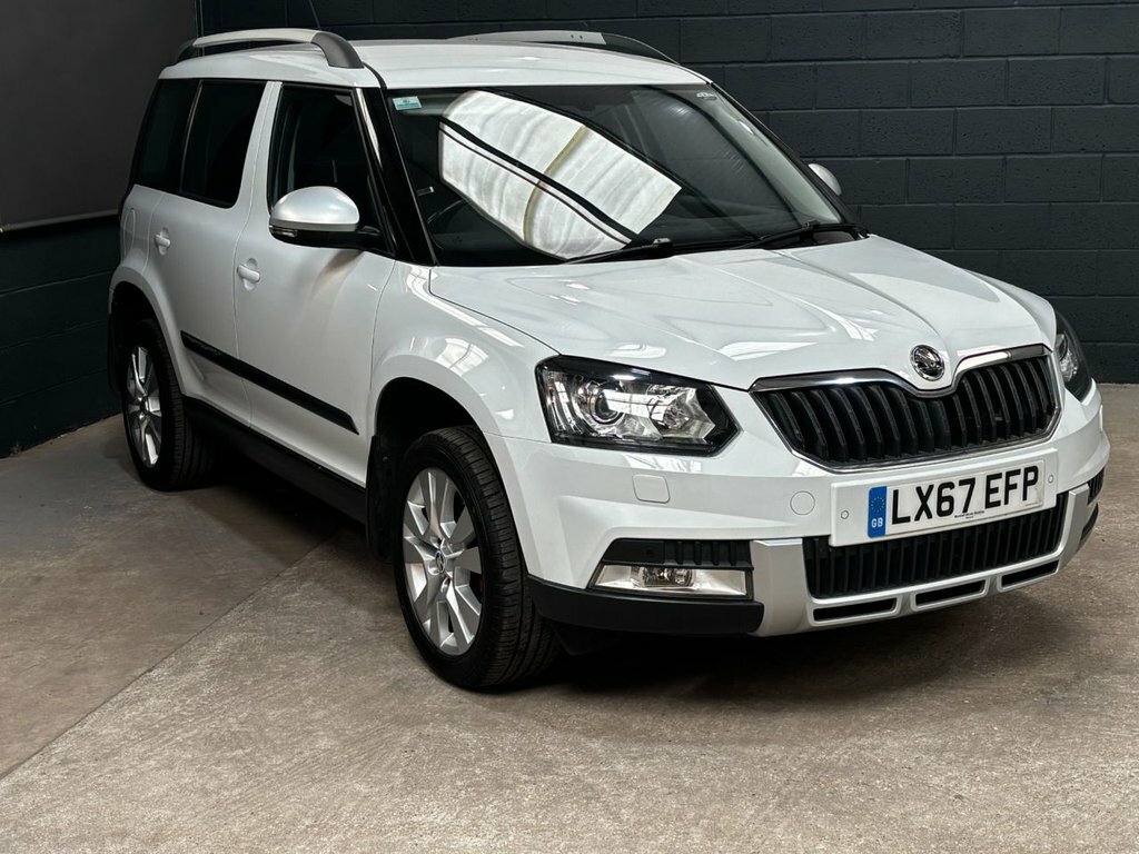 Skoda Yeti 1.2L Se L Drive White #4