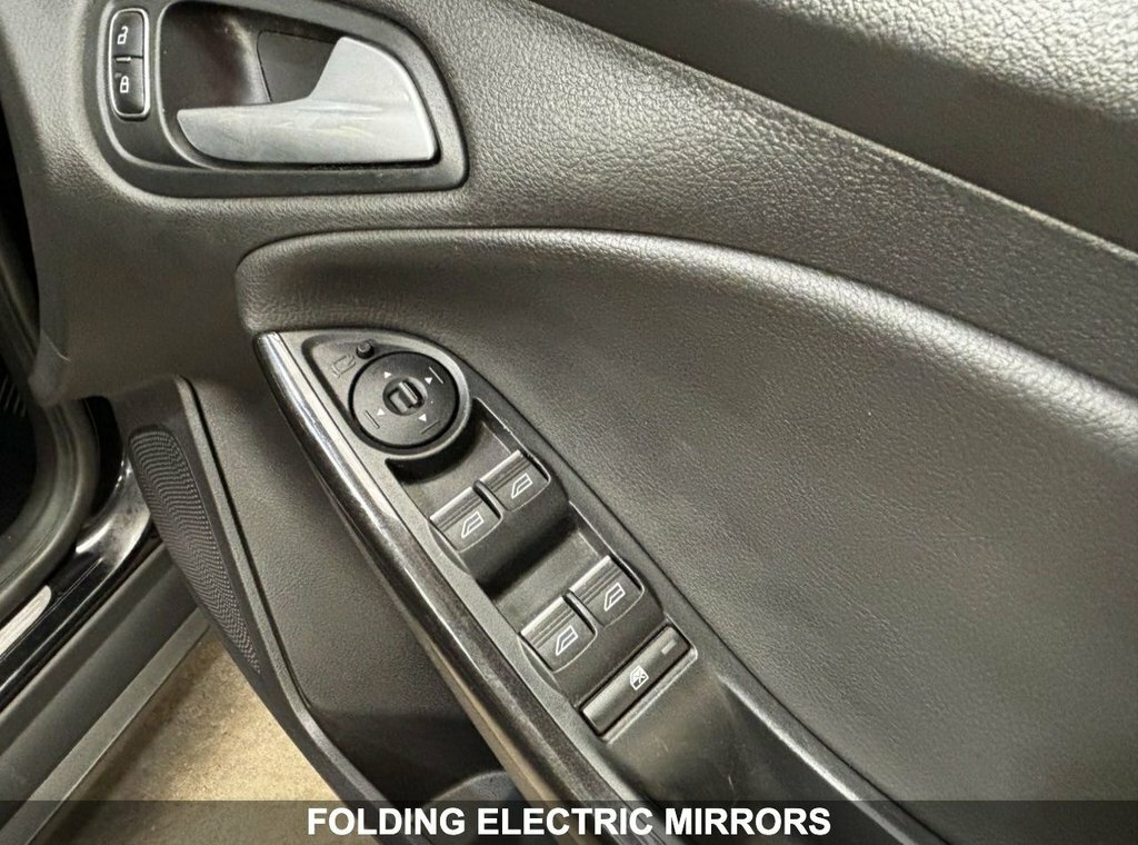 Ford Focus 1.0T Ecoboost Titanium X Estate Grey #40