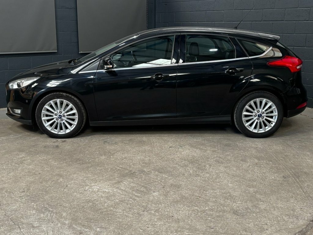Ford Focus 1.0T Ecoboost Titanium X Estate Grey #16