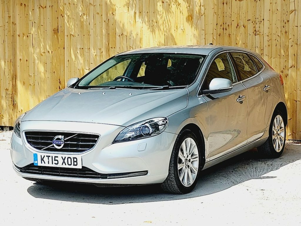 Volvo V40 2L Se Lux Nav Silver #3