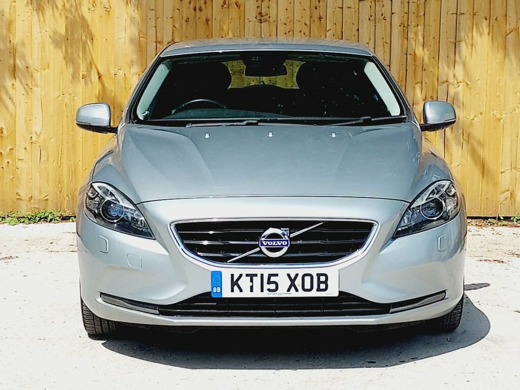Volvo V40 2L Se Lux Nav Silver #4