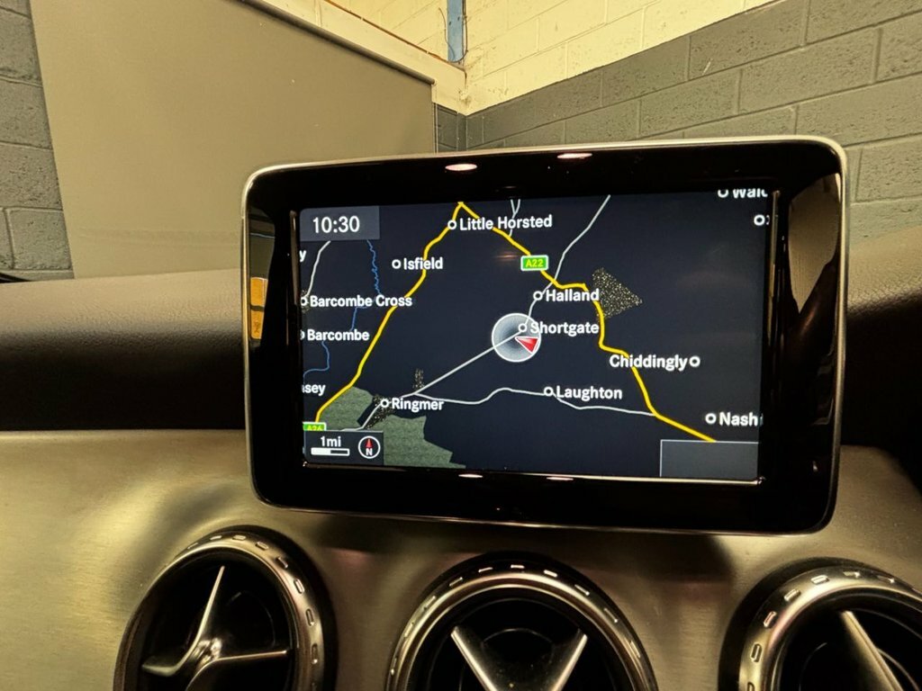 Mercedes-Benz GLA Class 2.1 Gla200 Cdi Sport Suv Euro 6 Black #37
