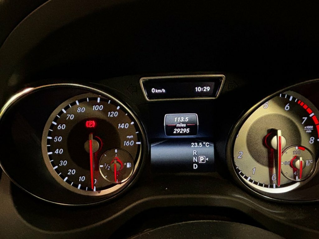 Mercedes-Benz GLA Class 2.1 Gla200 Cdi Sport Suv Euro 6 Black #43