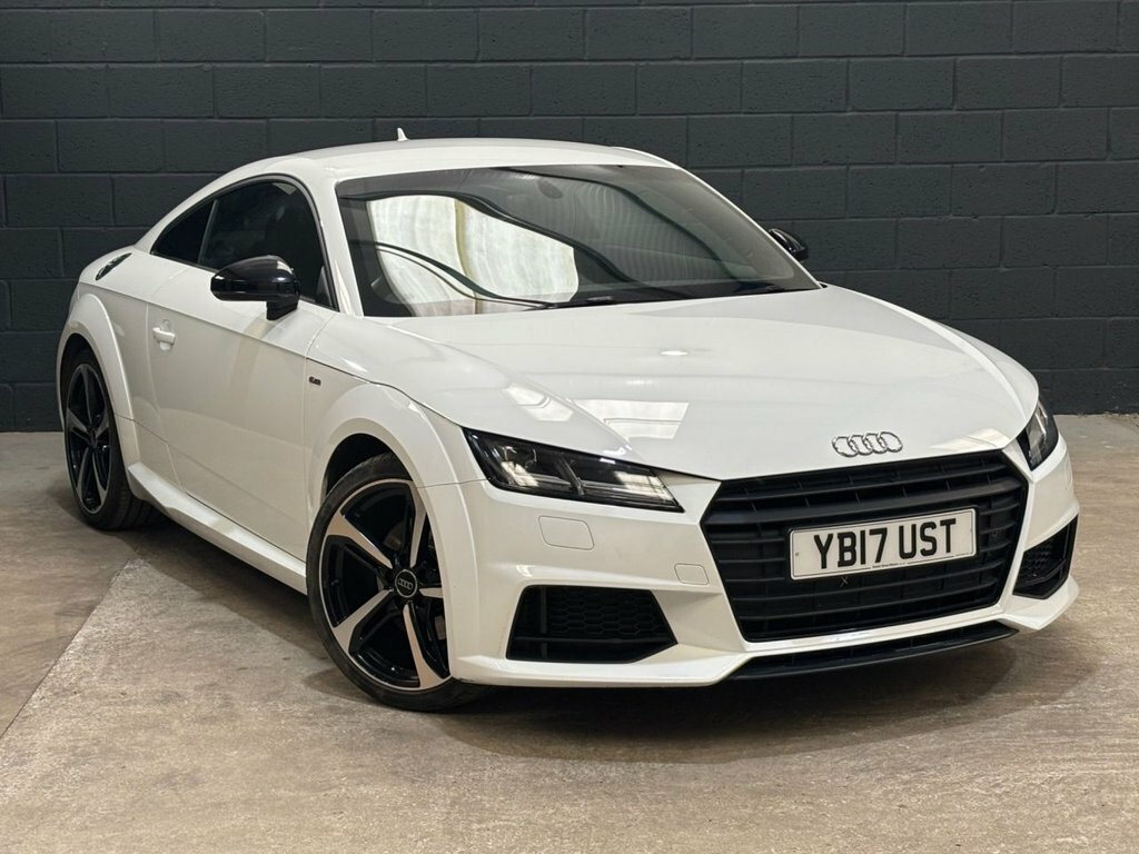 Audi TT 1L Black Edition White
