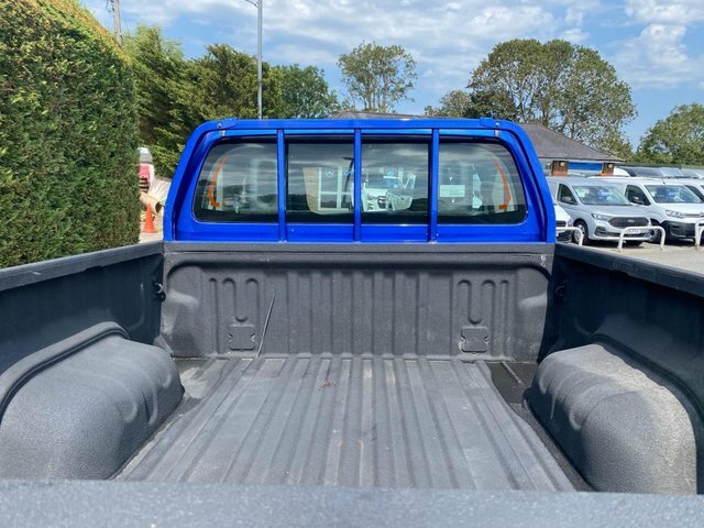 Toyota HILUX Invincible 2.4 D-4d Dcab Black #8