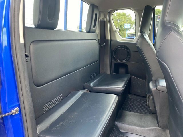Toyota HILUX Invincible 2.4 D-4d Dcab Black #22