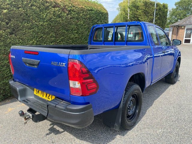 Toyota HILUX Invincible 2.4 D-4d Dcab Black #11