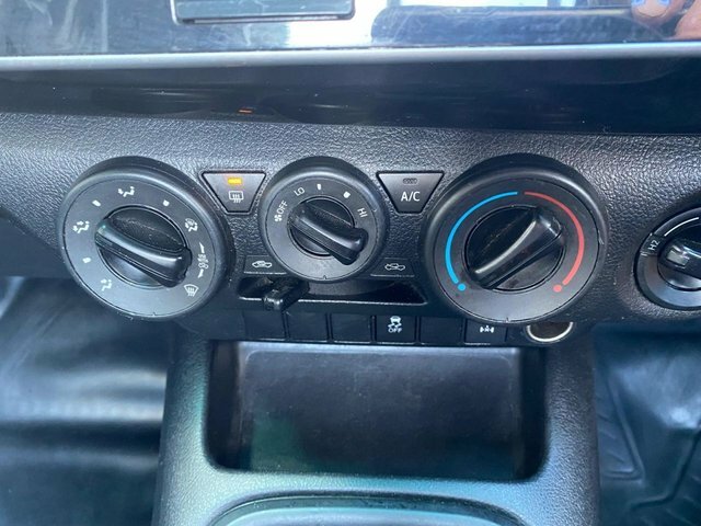 Toyota HILUX Invincible X Dcab Pick Up 2.4 D-4d Grey #21